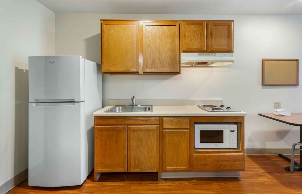 Extended Stay America Select Suites Akron South 42/51