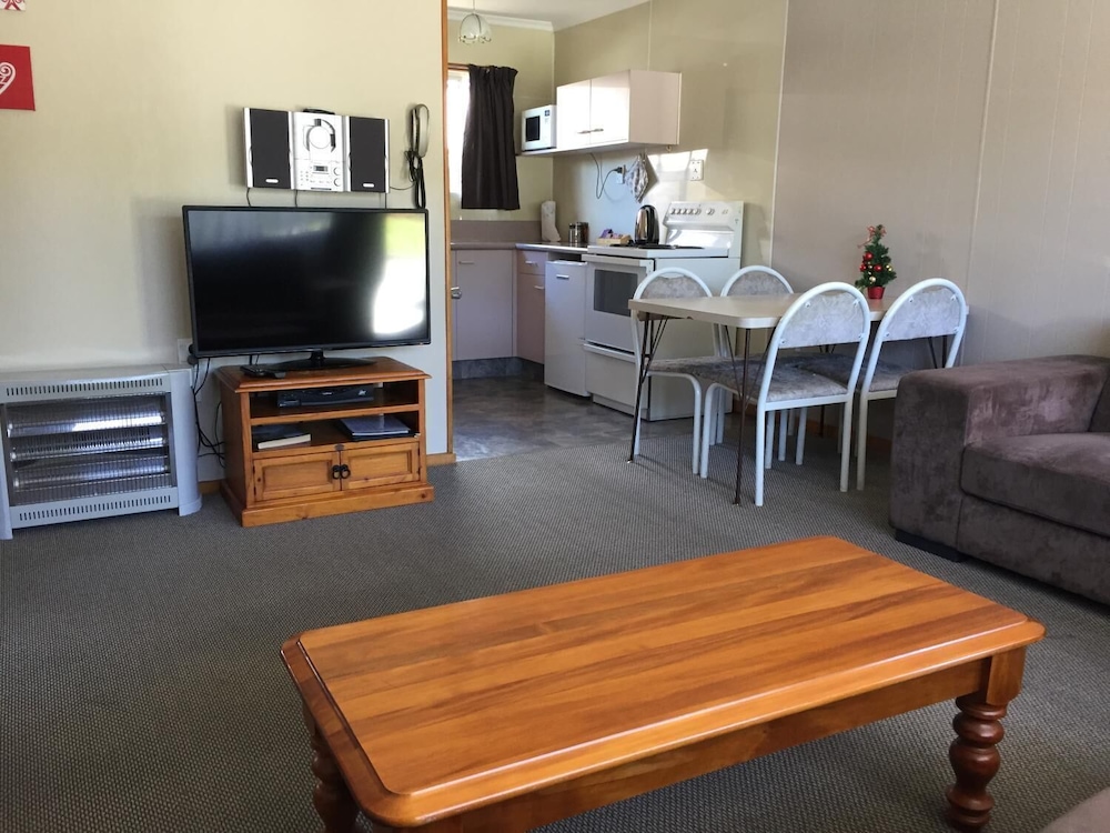 Alexandra Motor Lodge 43/70