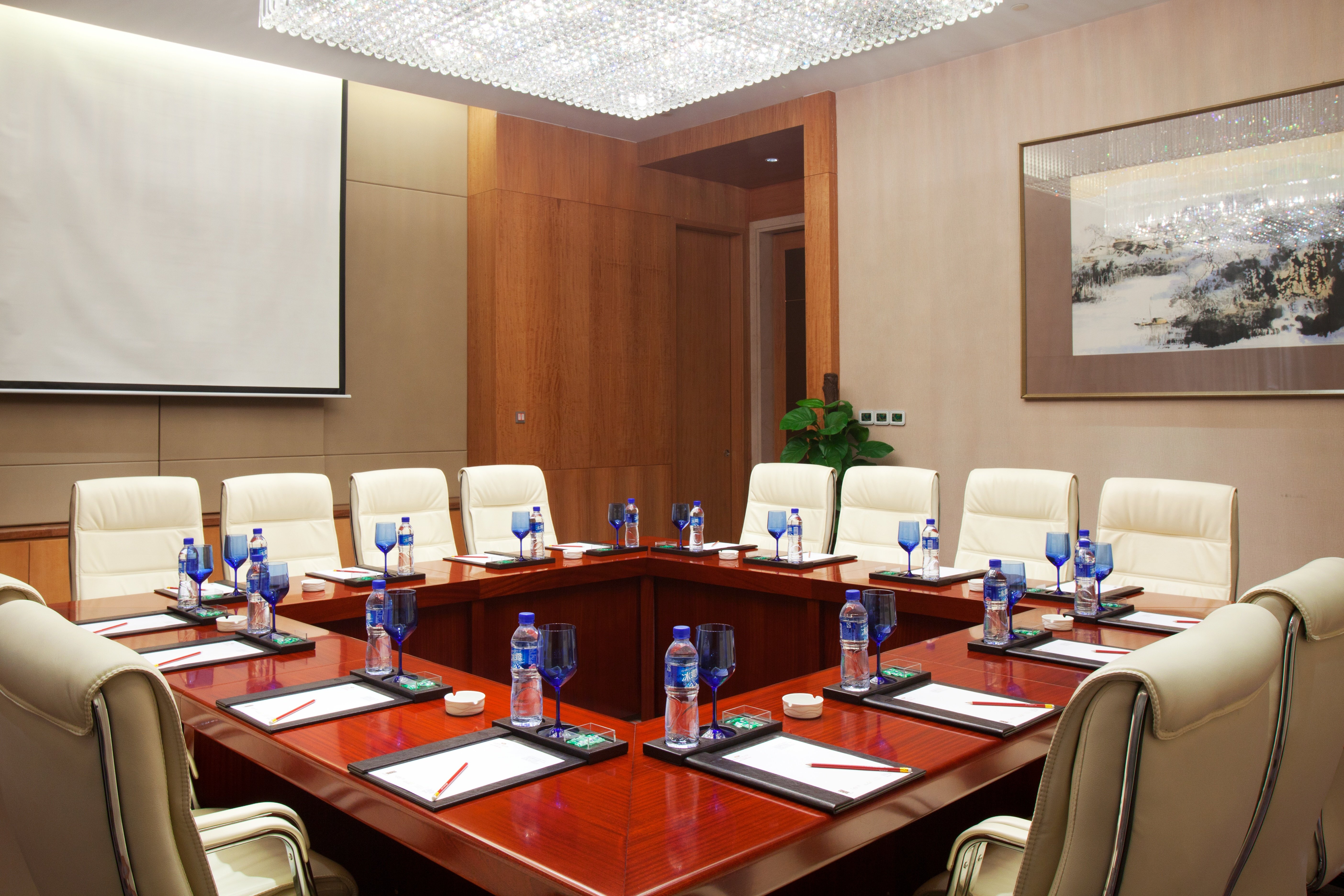 Crowne Plaza Xiangyang 40/50
