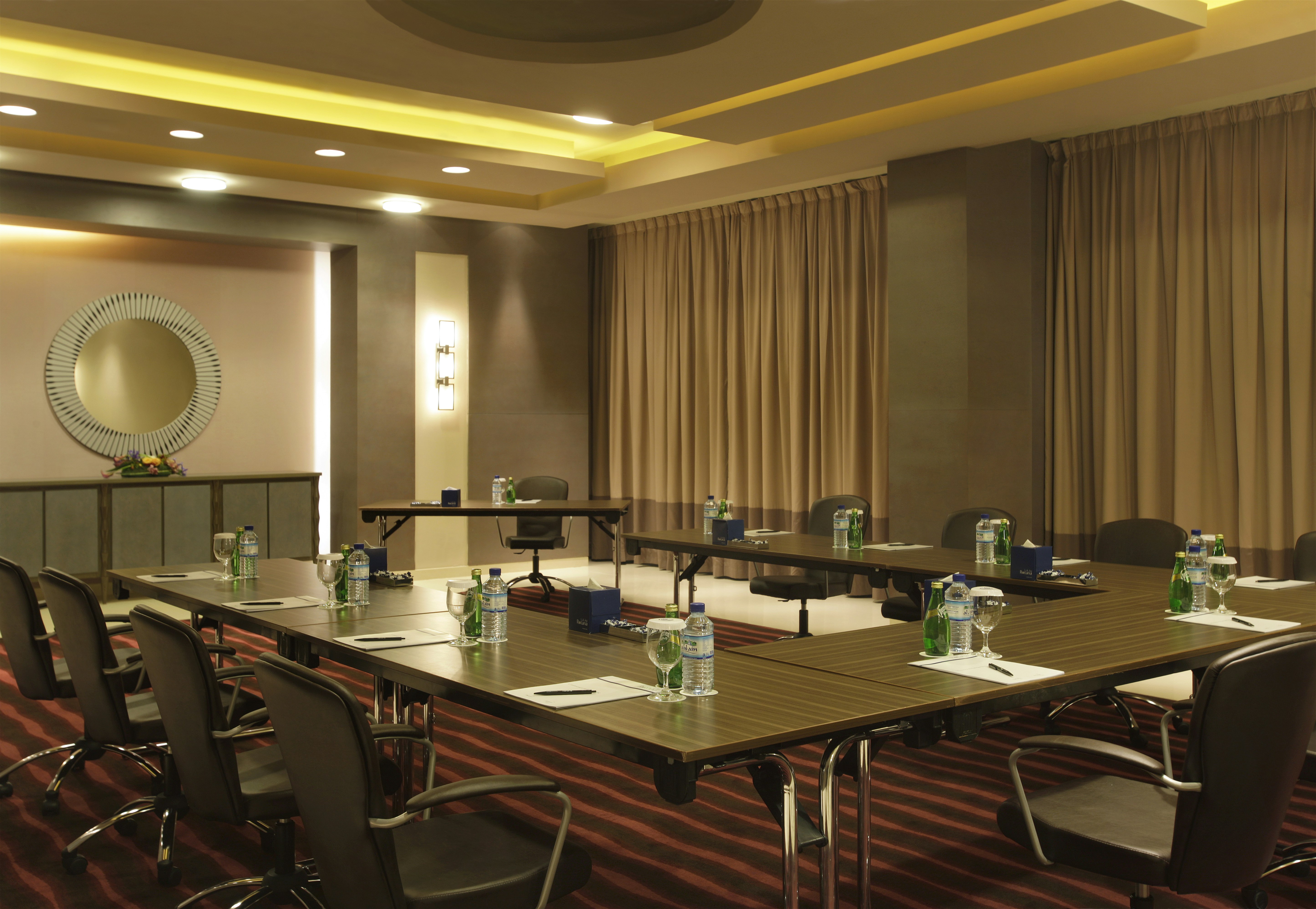 Park Arjaan by Rotana 40/50