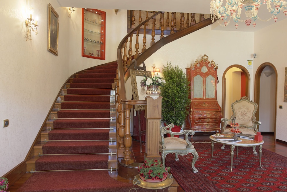 Villa Diana 8/50