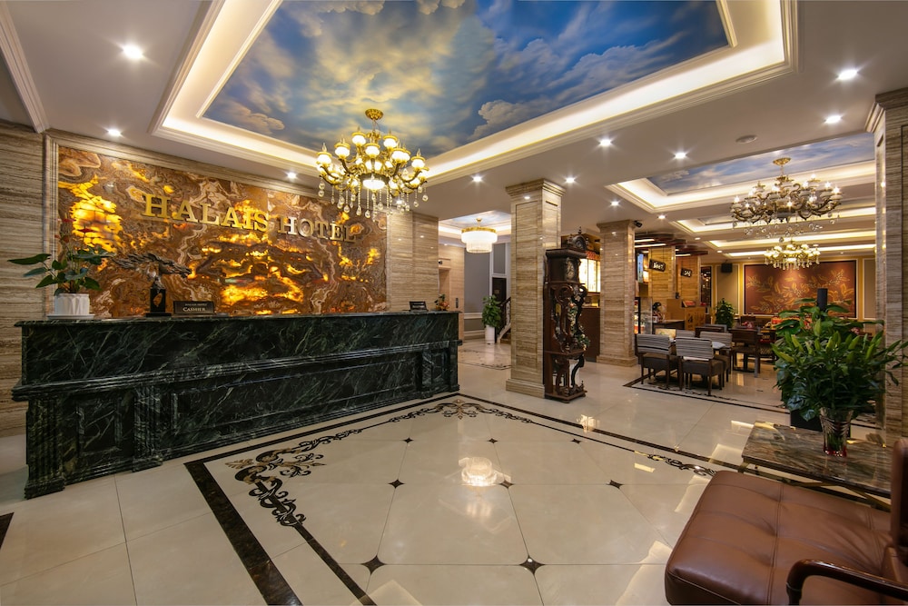 Halais Hotel 4/50