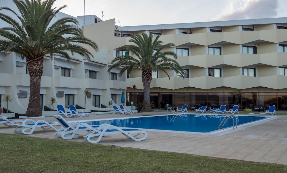 Caravelas Hotel 58/65