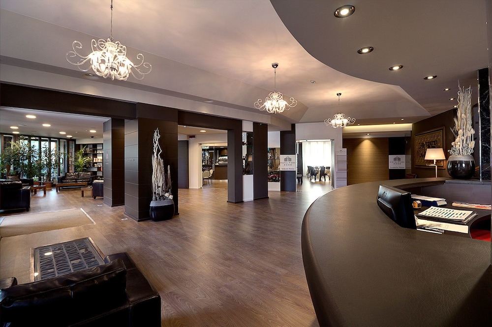 Park Hotel 7/32