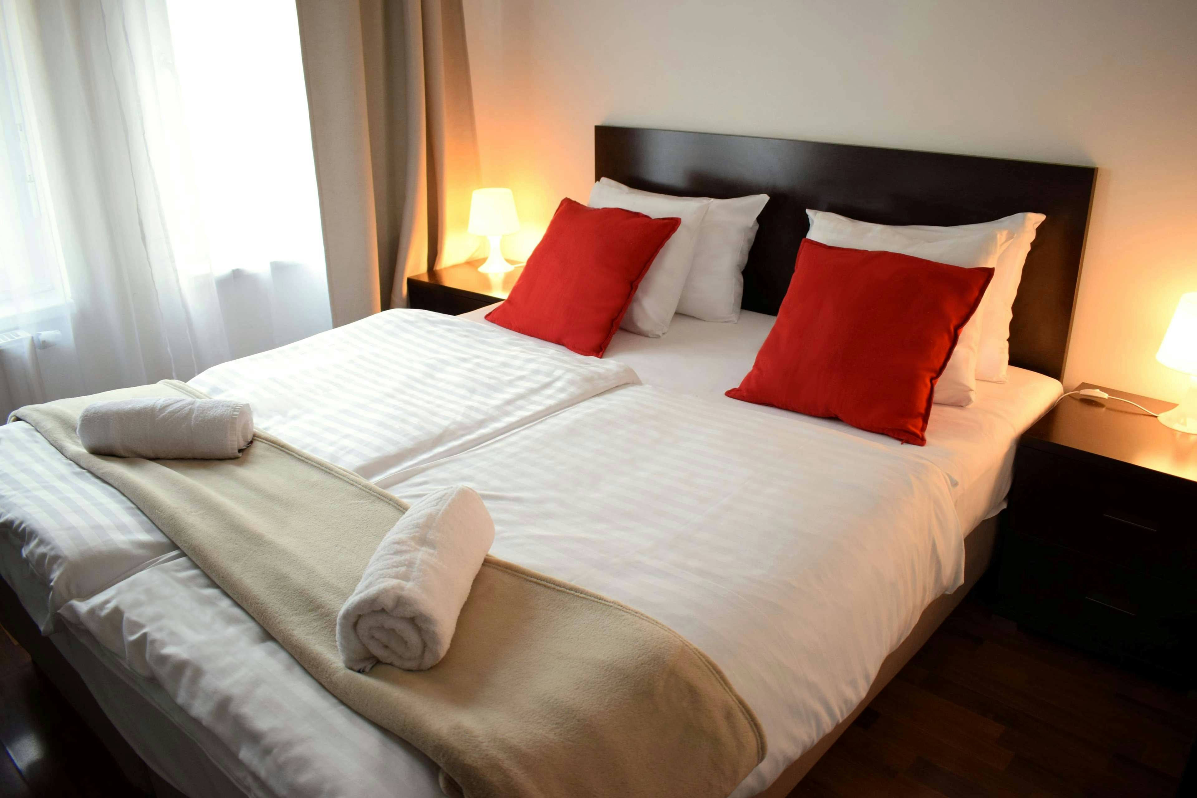 CORVIN CENTER SUITES 26/87
