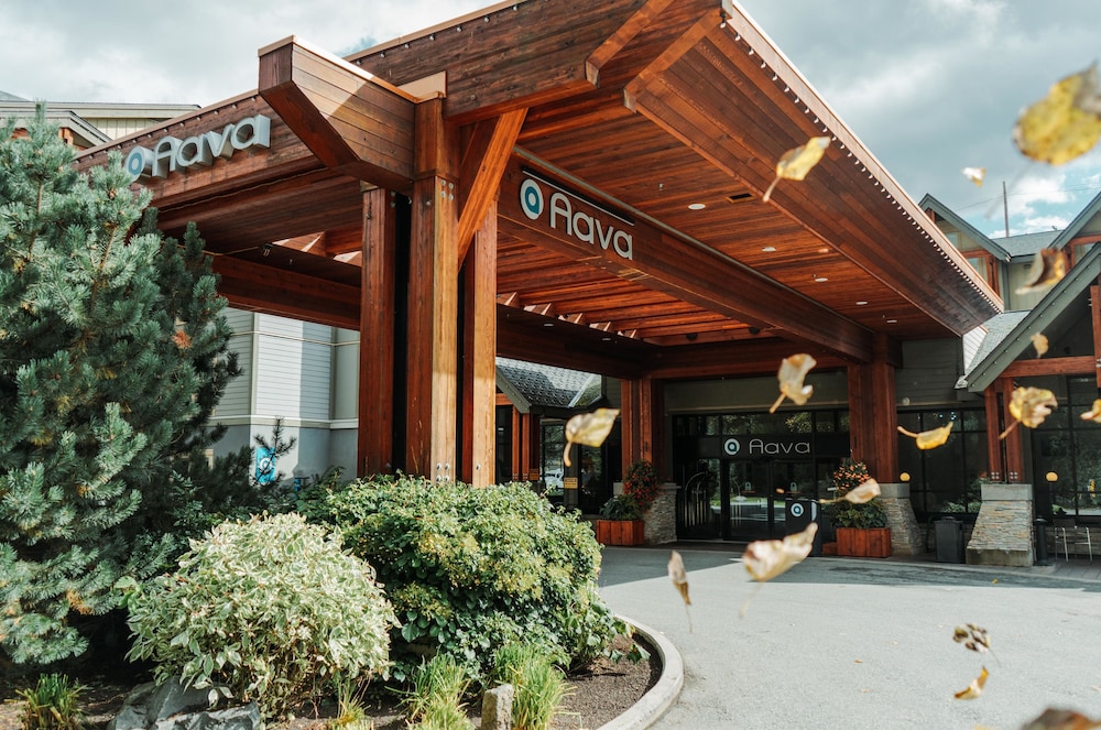 Aava Whistler Hotel 3/50