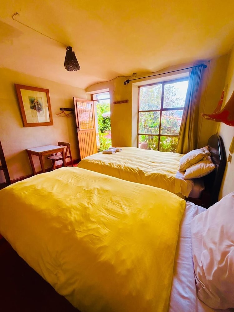 FAMILY, TRIPLE, MULTIPLE BEDS
