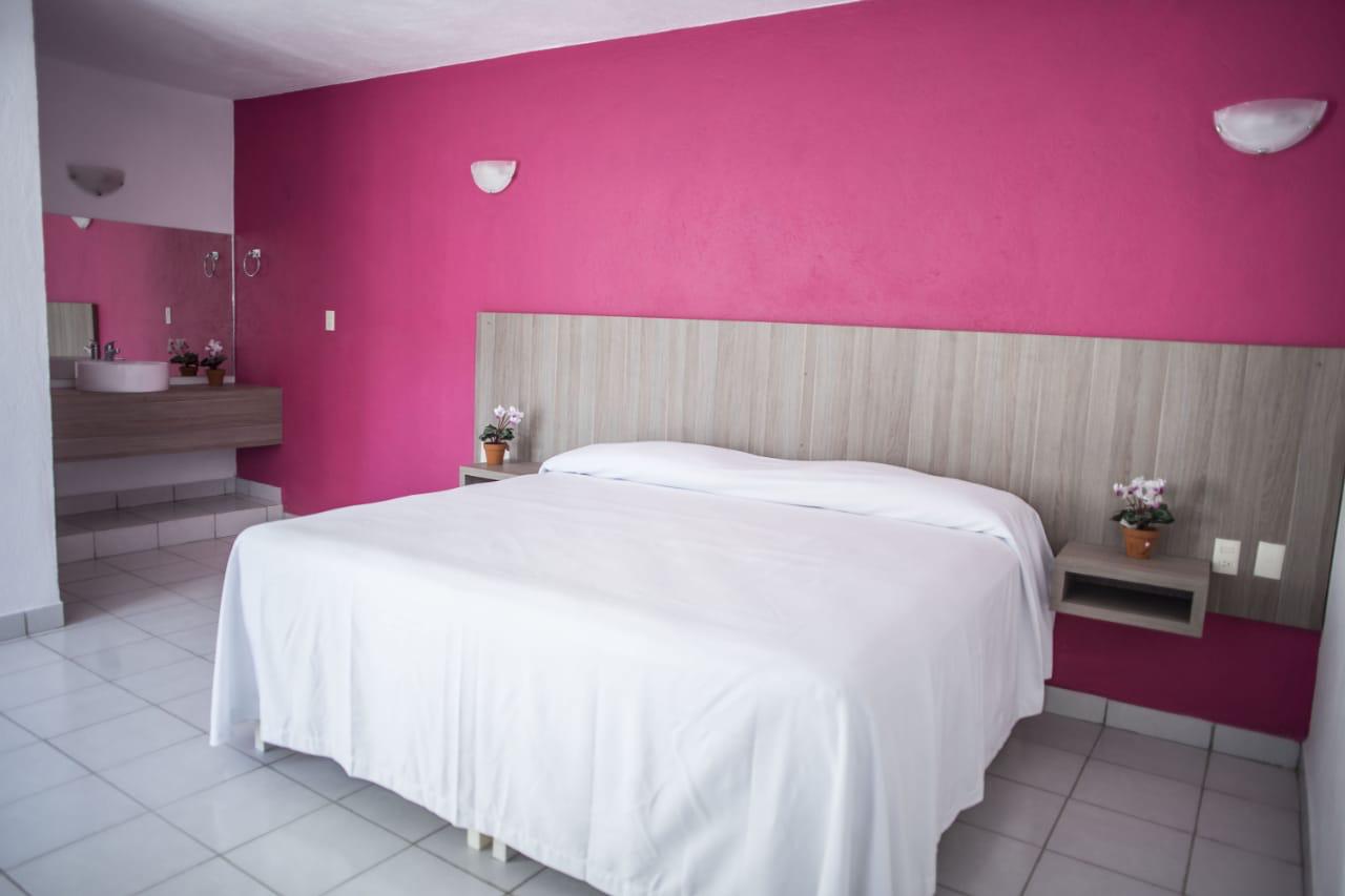 Hotel Santa Cruz Juchitan 18/32