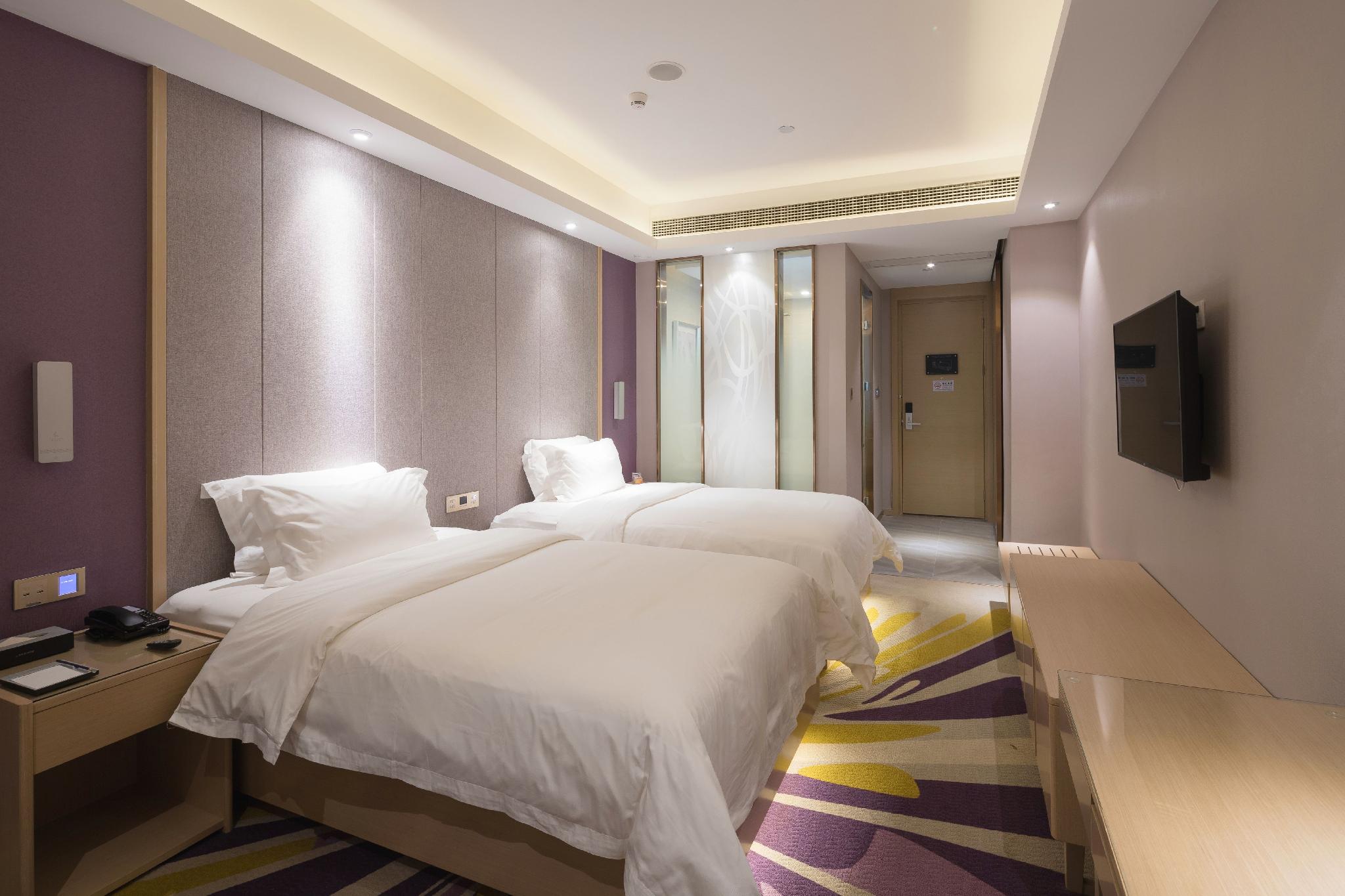 Standard, Twin Beds