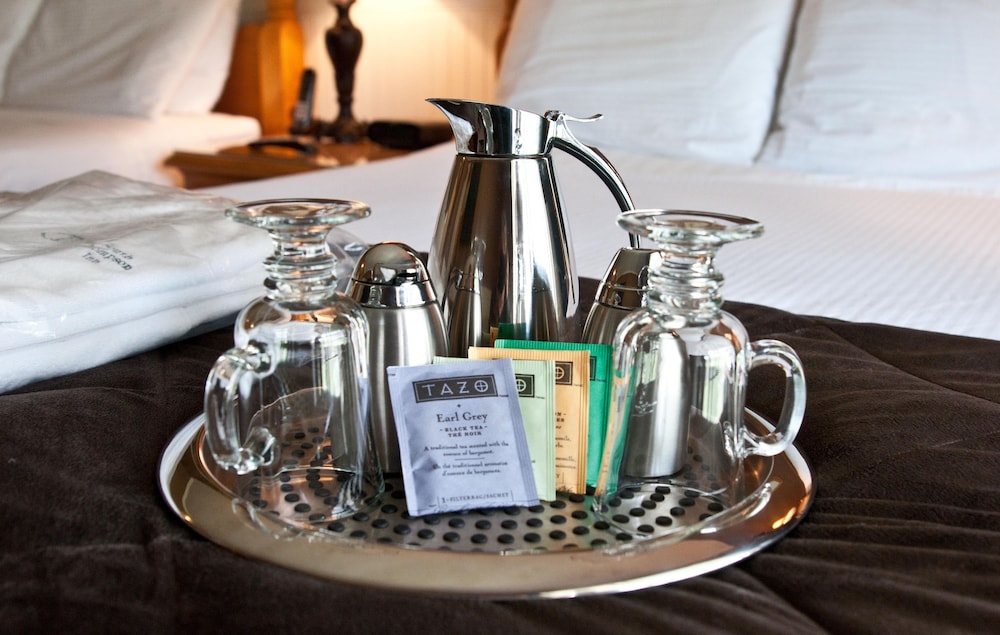 South Thompson Inn 37/69