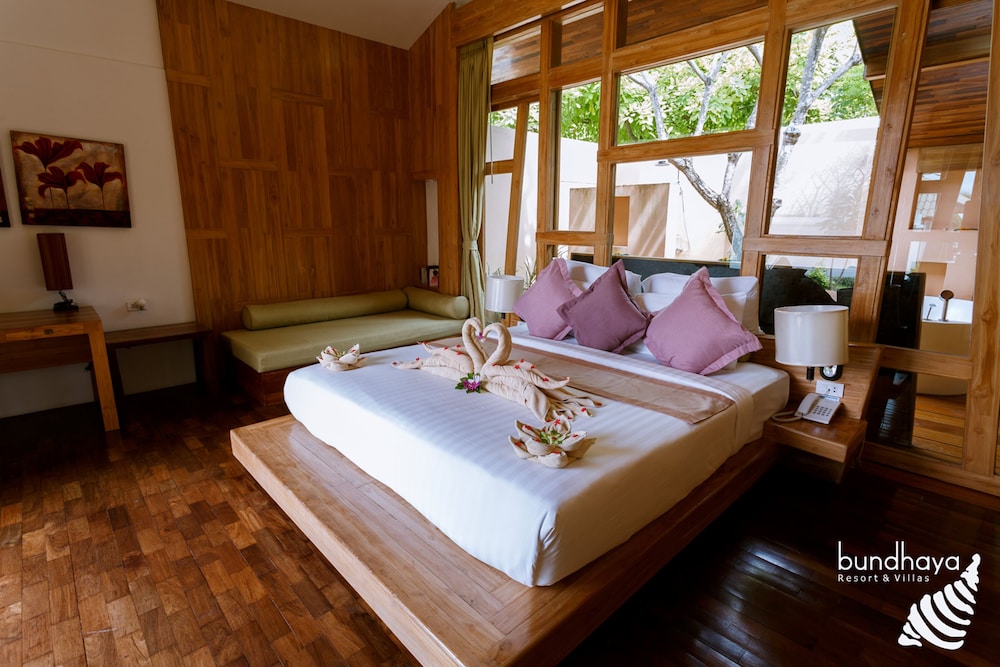 Bundhaya Villas Koh Lipe 7/50