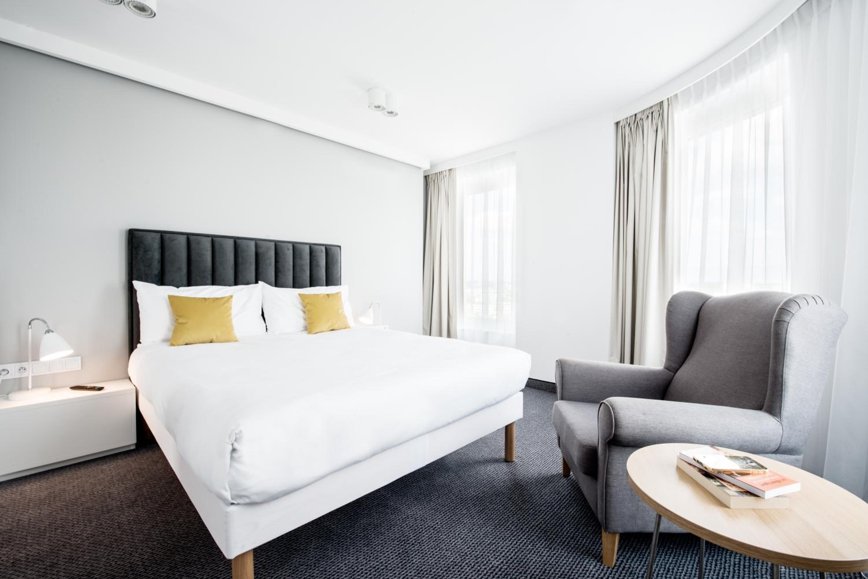 Family Suite, Standard, King Bed, Sofa