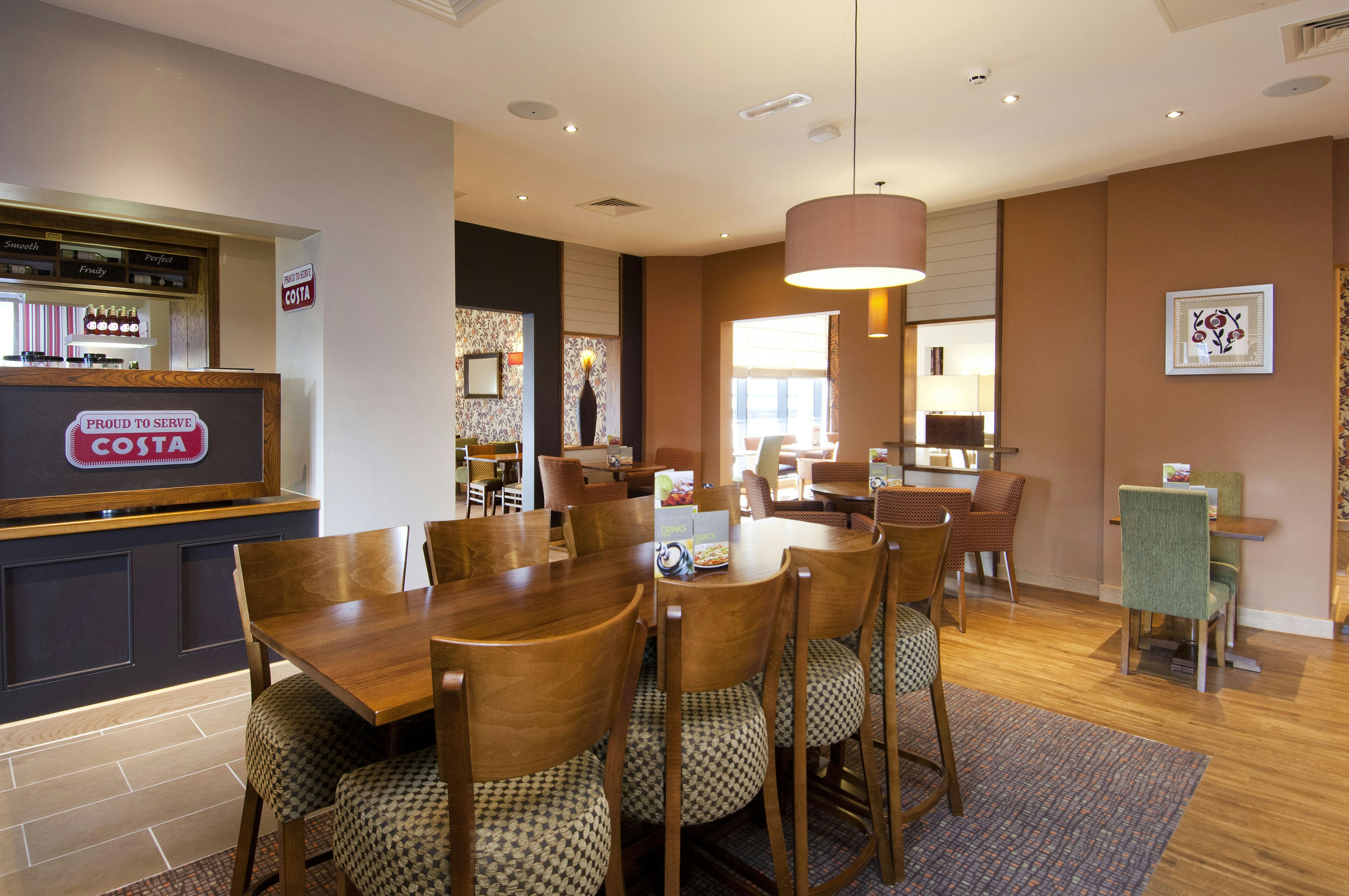 Premier Inn Manchester City Centre Piccadilly 41/51