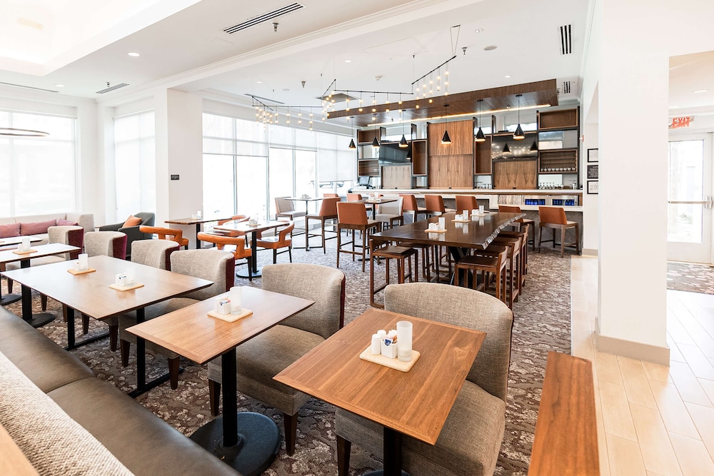 HILTON GARDEN INN FAIRFAX 47/61