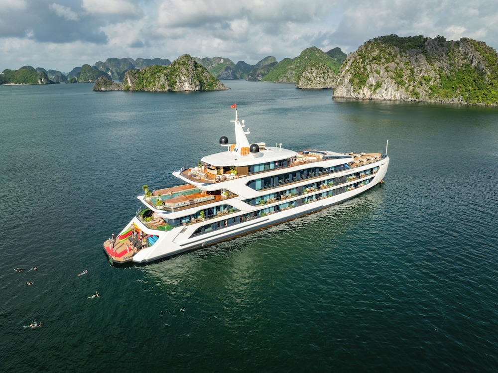 Azura Cruise 46/50