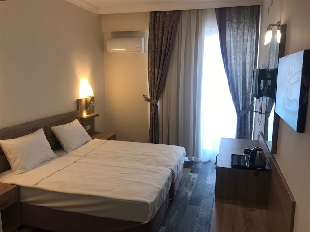 Arsi Enfi City Beach Hotel 23/72