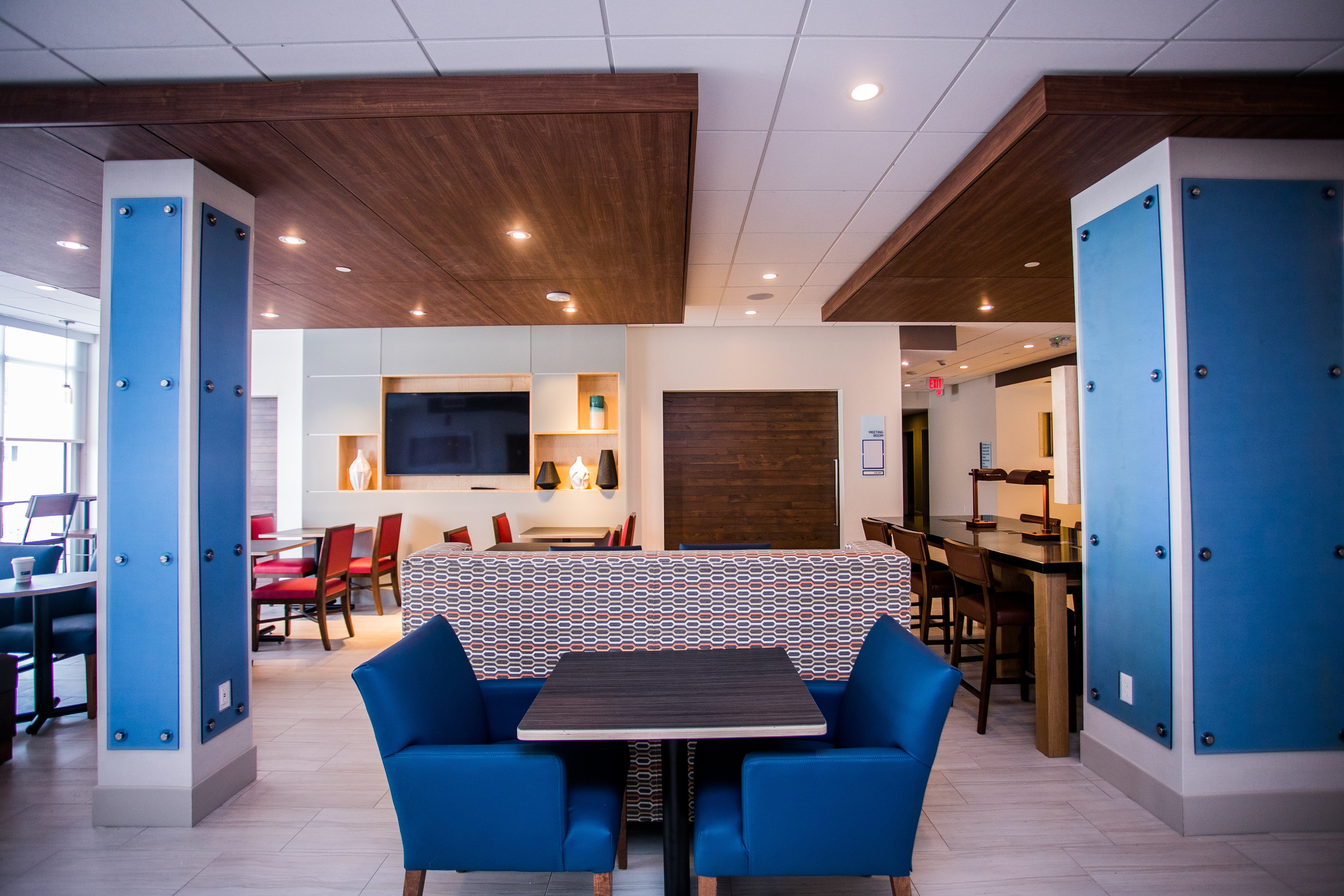 Holiday Inn Express & Suites Rehoboth Beach 42/51