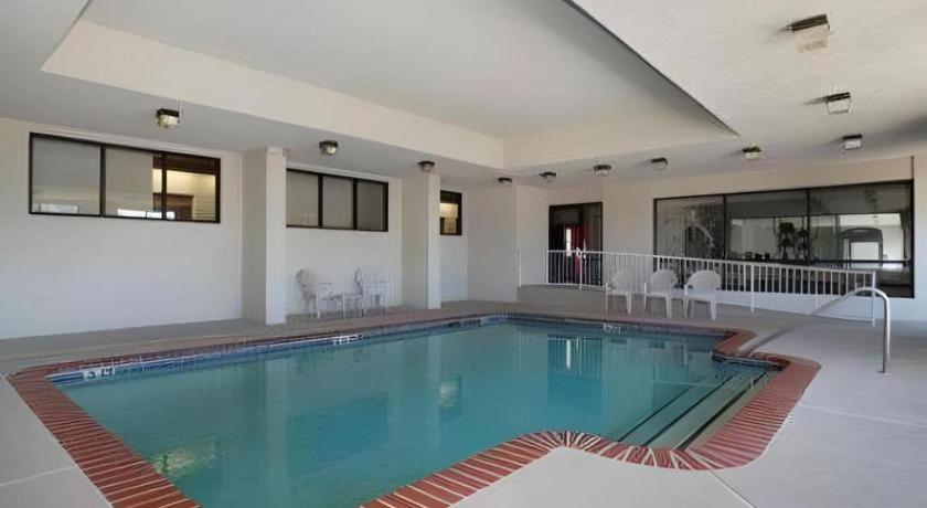 Baymont By Wyndham Mooresville 20/37