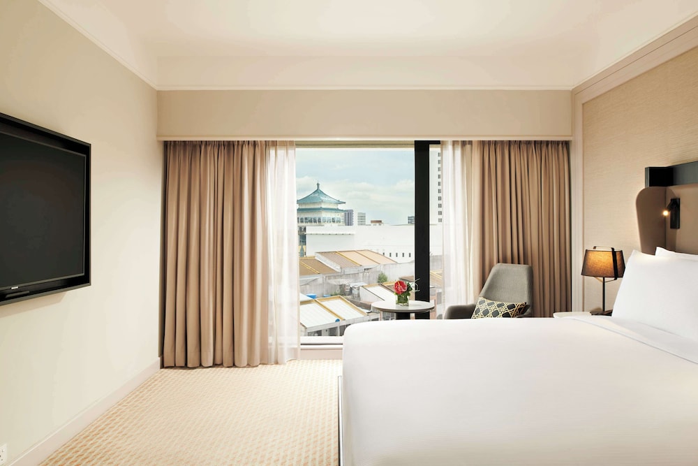 PREMIUM, SUITE, KING BED, CITY VIEW