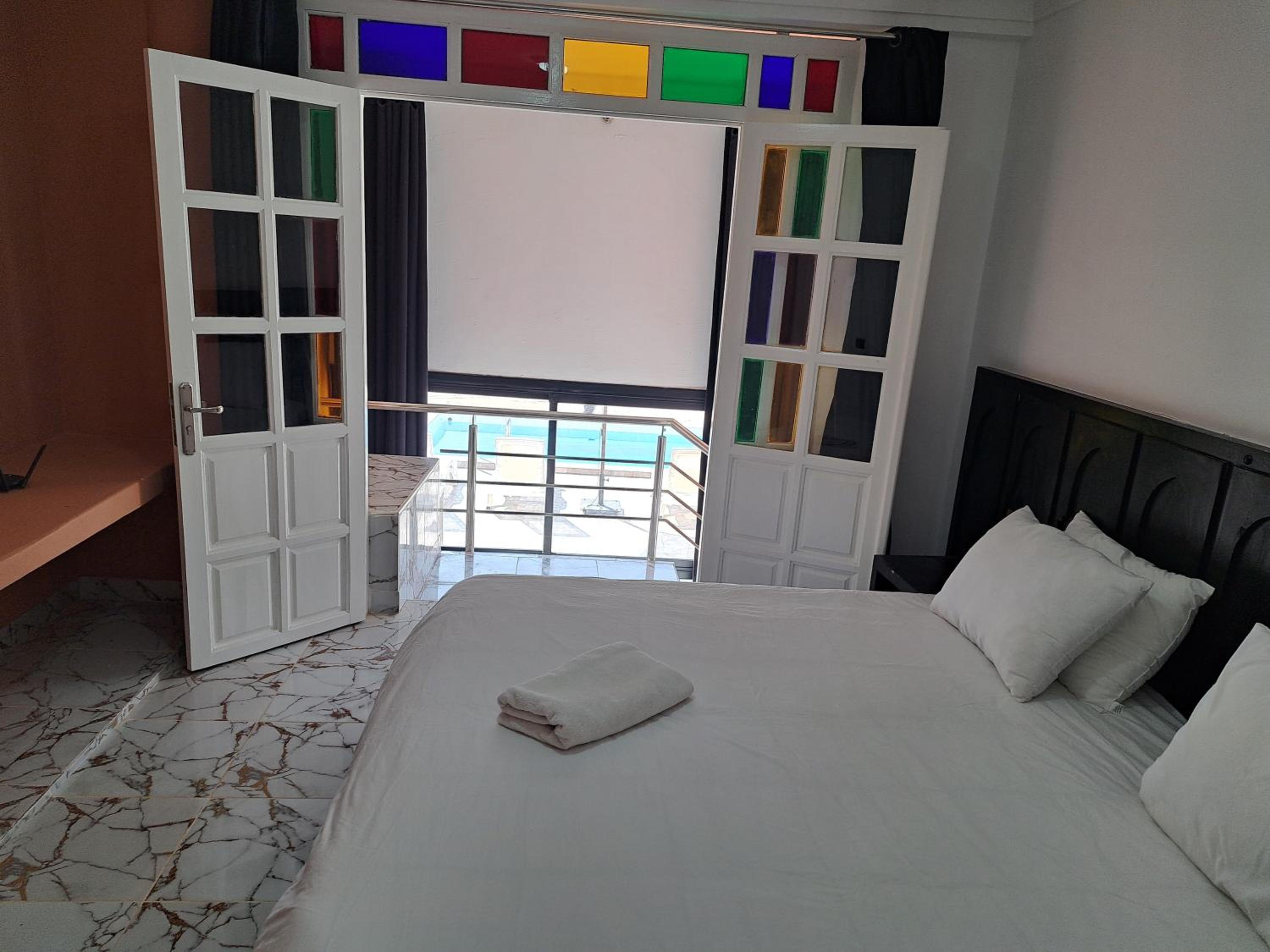 2 Bedrooms, Apartment, Sea View, Shared Pool