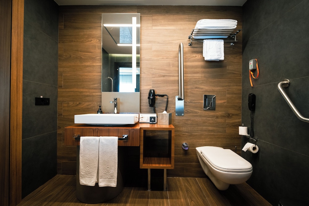 FT Lotus Thermal Hotel & SPA Trademark Collection by Wyndham 36/38