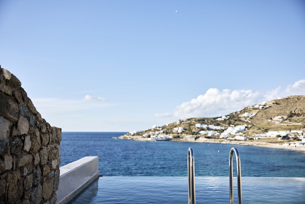 Amazon Mykonos Resort And Spa 41/46