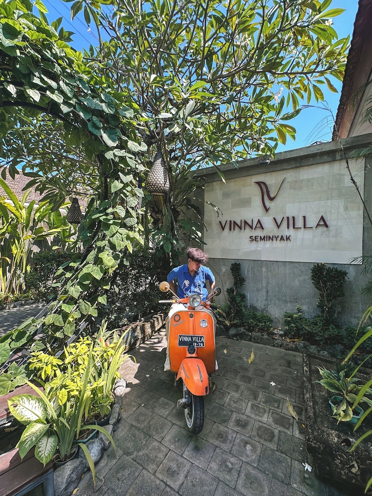 Vinna Villa Seminyak 36/50