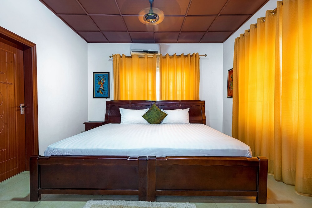 Okumah Hotel 7/44