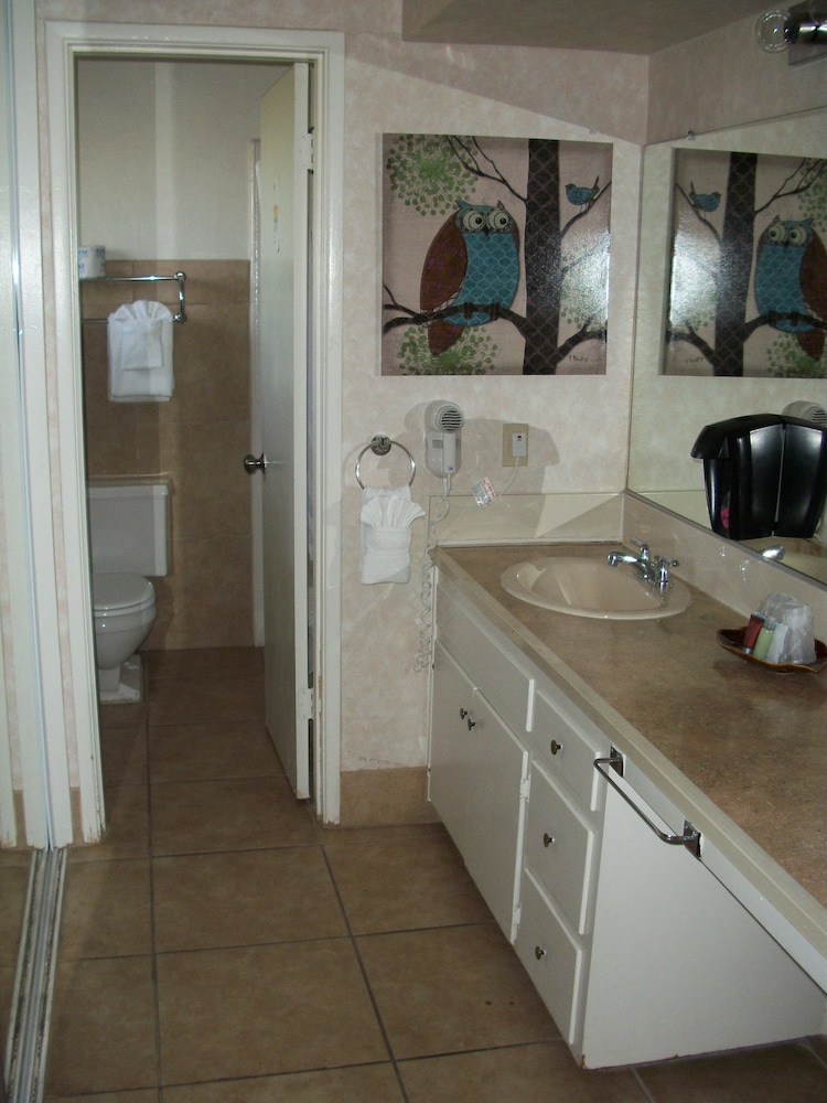 Inn at Deep Canyon 45/71