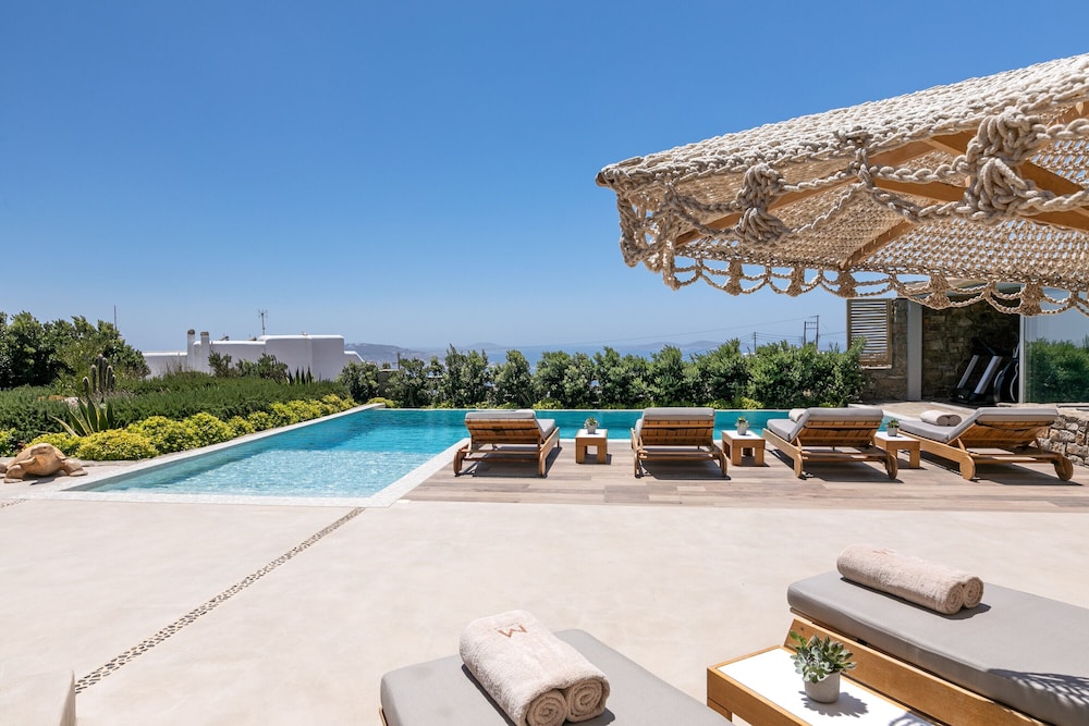 M Mykonos Villas 39/50