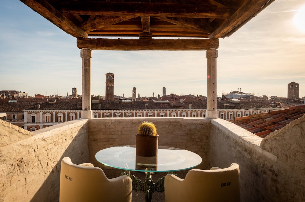 The Venice Venice Hotel 41/50