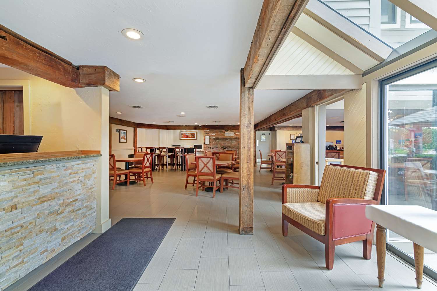 Best Western Inn & Suites Rutland-Killington 29/48