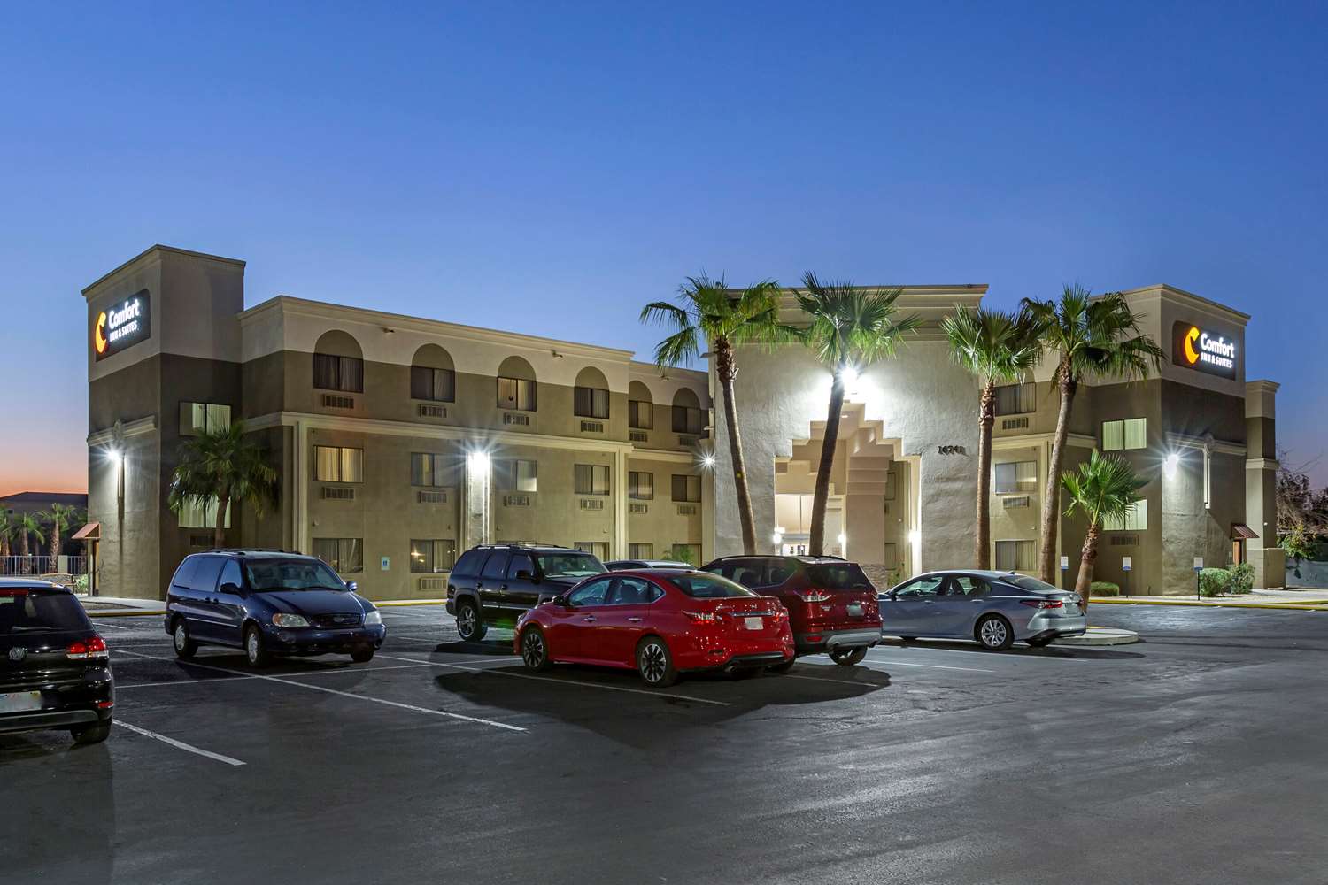 Comfort Inn and Suites Surprise Near Sun City West 48/55