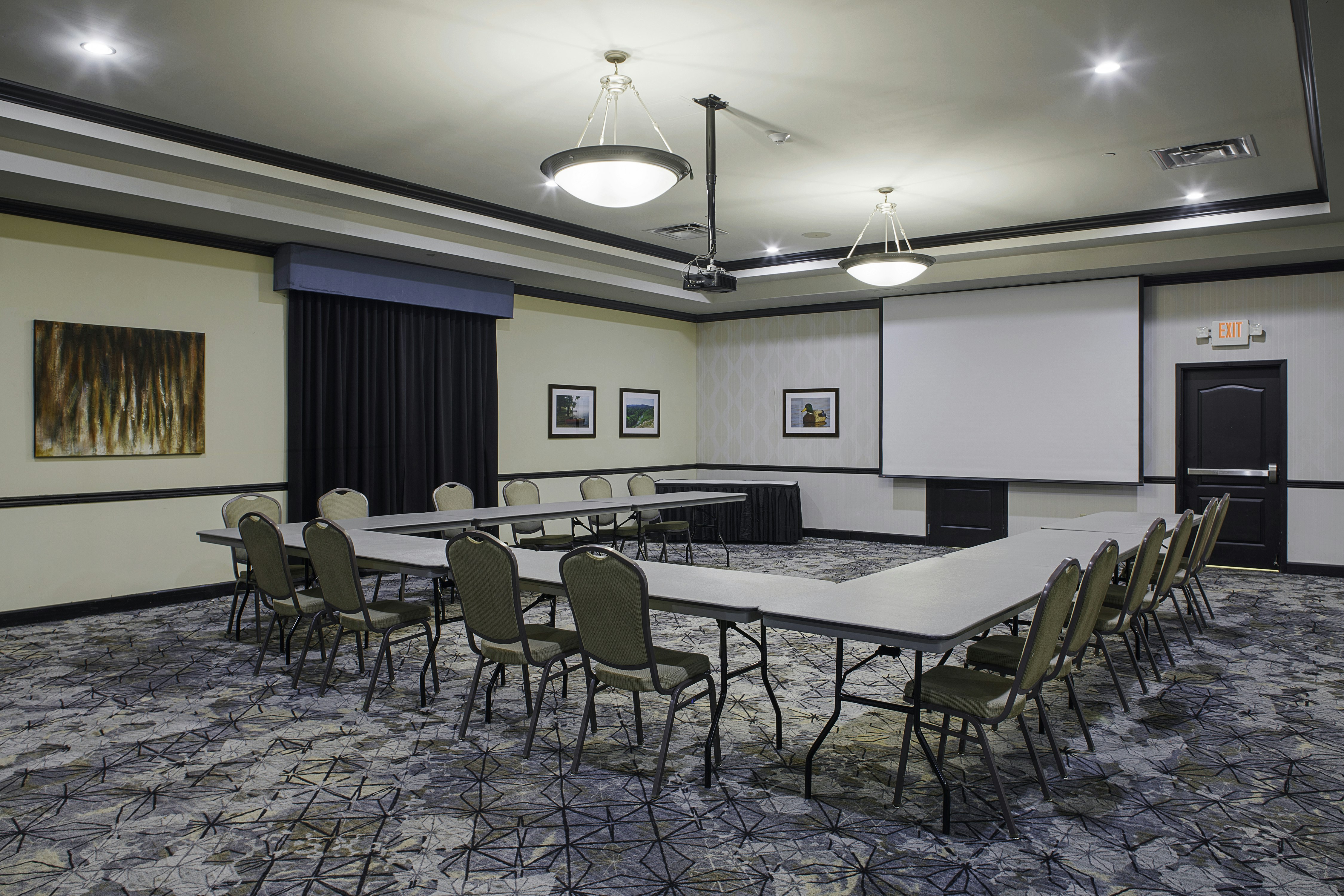 HILTON GARDEN INN JONESBORO 15/22