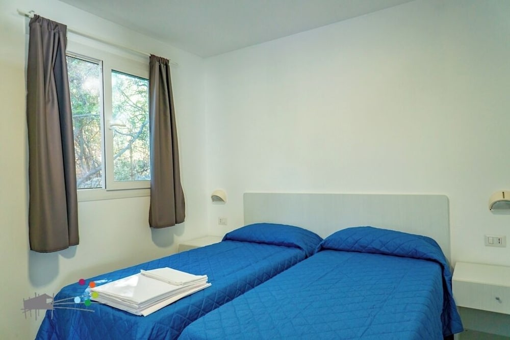 1 Bedroom, Family, Bungalow, 2 Queen Beds, Mountain Side, Sofa