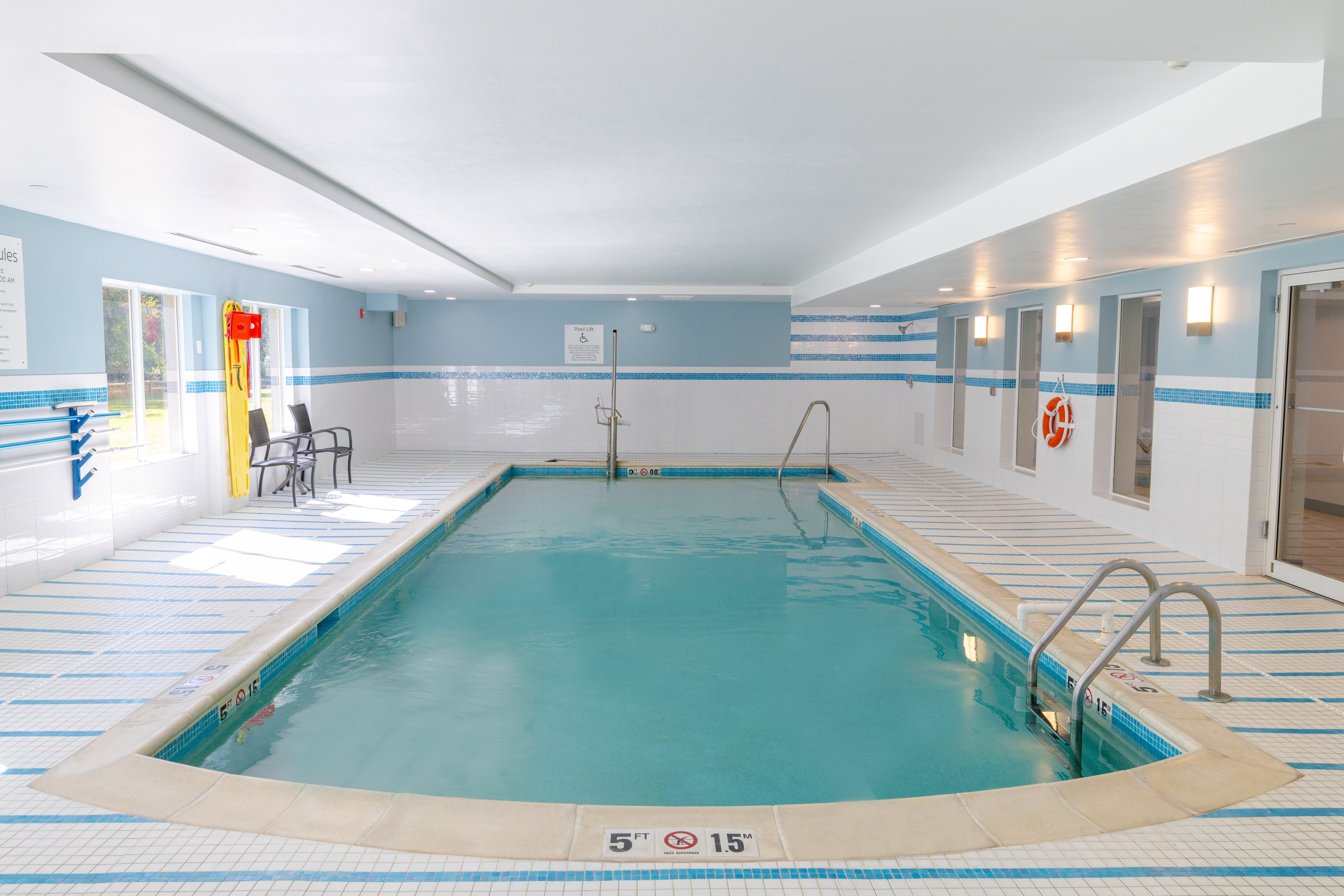 Holiday Inn Express Neptune 36/80