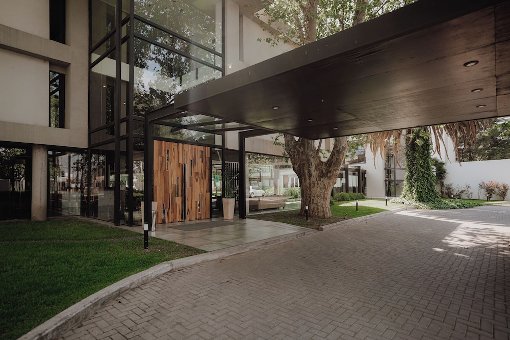 La Urumpta Hotel by AKEN Mind 70/78