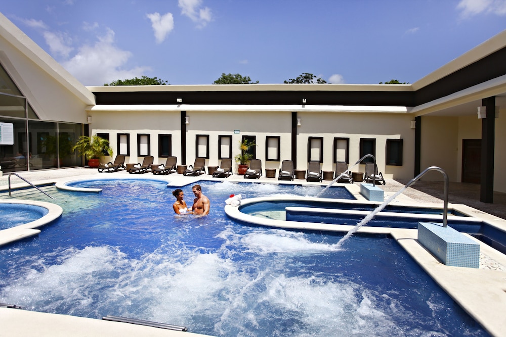 Sandos Caracol Nature Resort & Water Park All Inclusive 40/62
