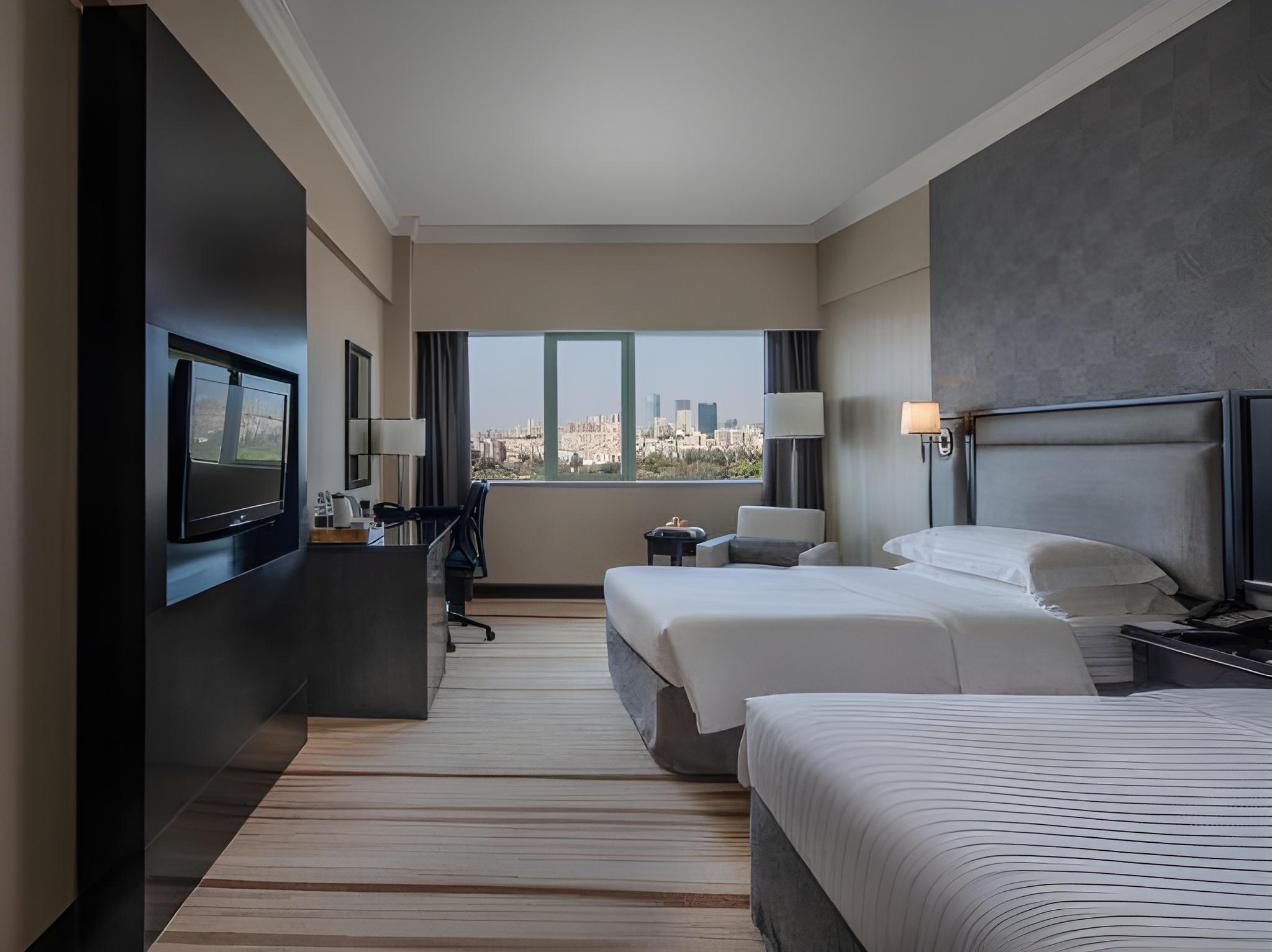 Crystal, Twin Beds