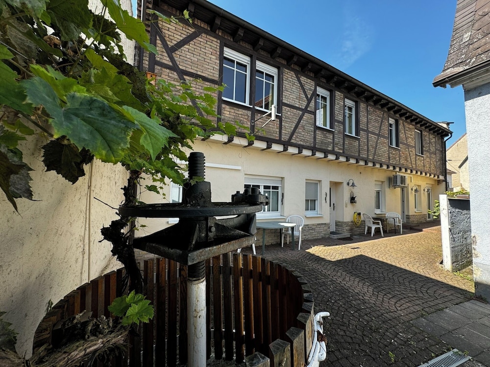 Rhein-Hotel Nierstein 65/72