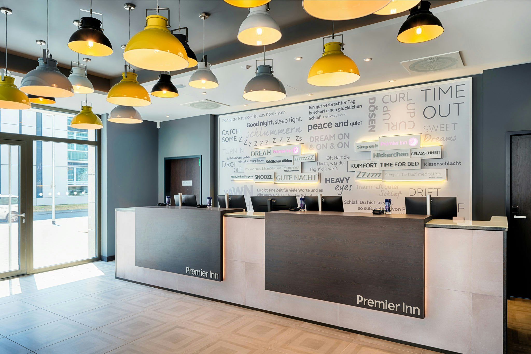 Premier Inn Darmstadt City Centre 10/45