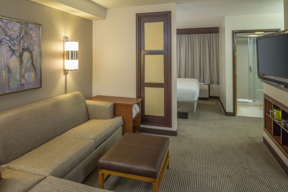 Hyatt Place Houston North 38/60