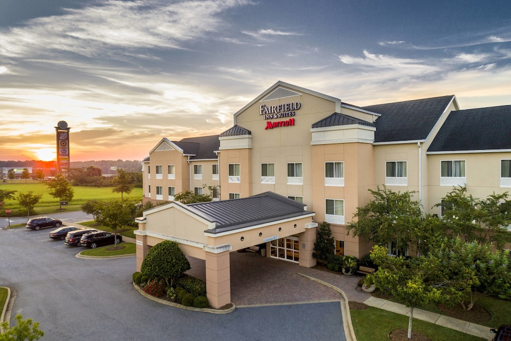 Fairfield Inn Suites Auburn Opelika 1/44