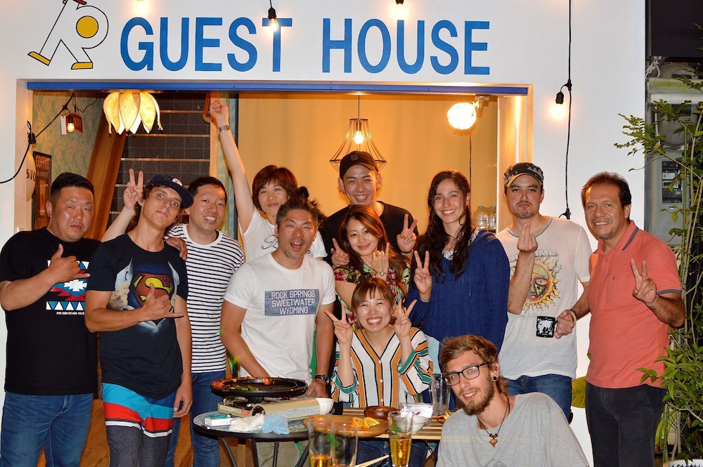 R Guest House - Hostel 10/50