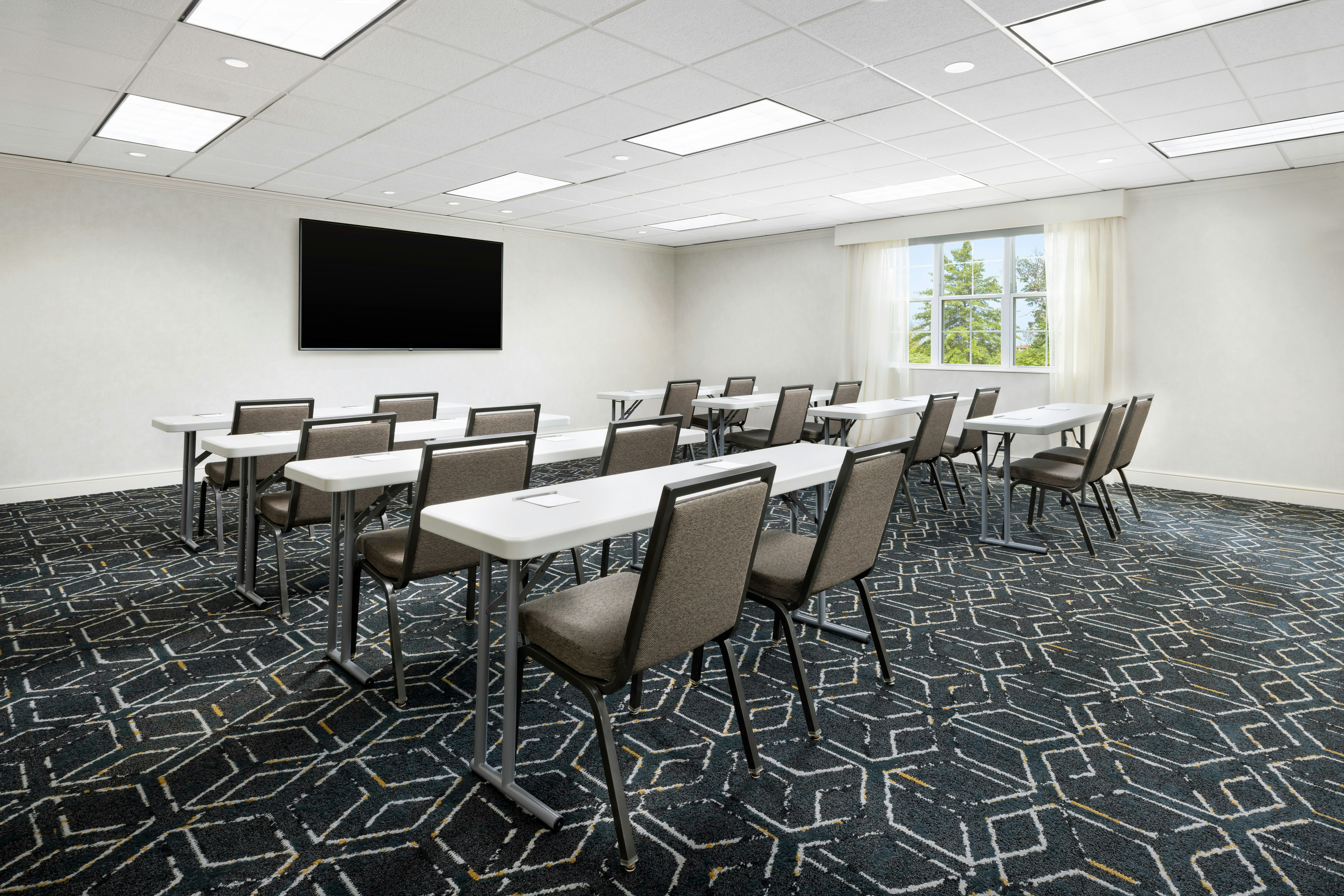 Homewood Suites by Hilton Portsmouth 24/29