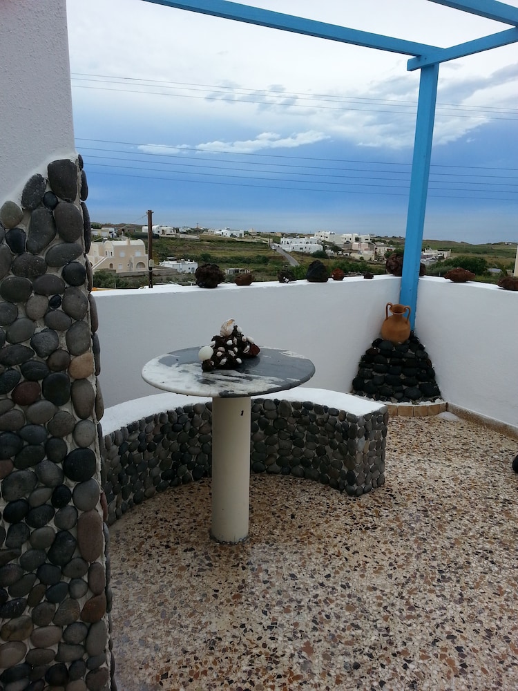 Pension Livadaros 48/71