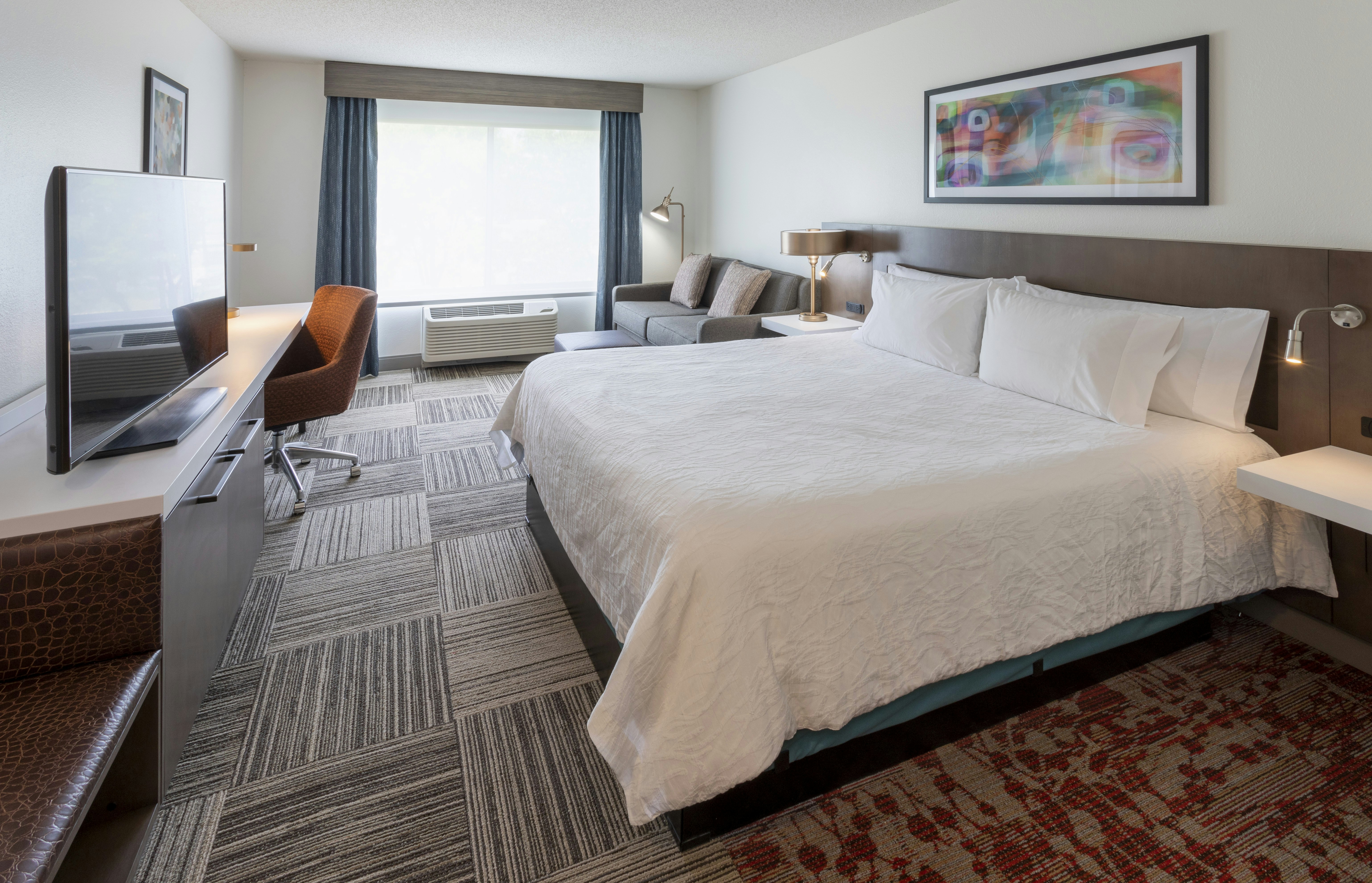 ROOM, KING BED, SOFA
