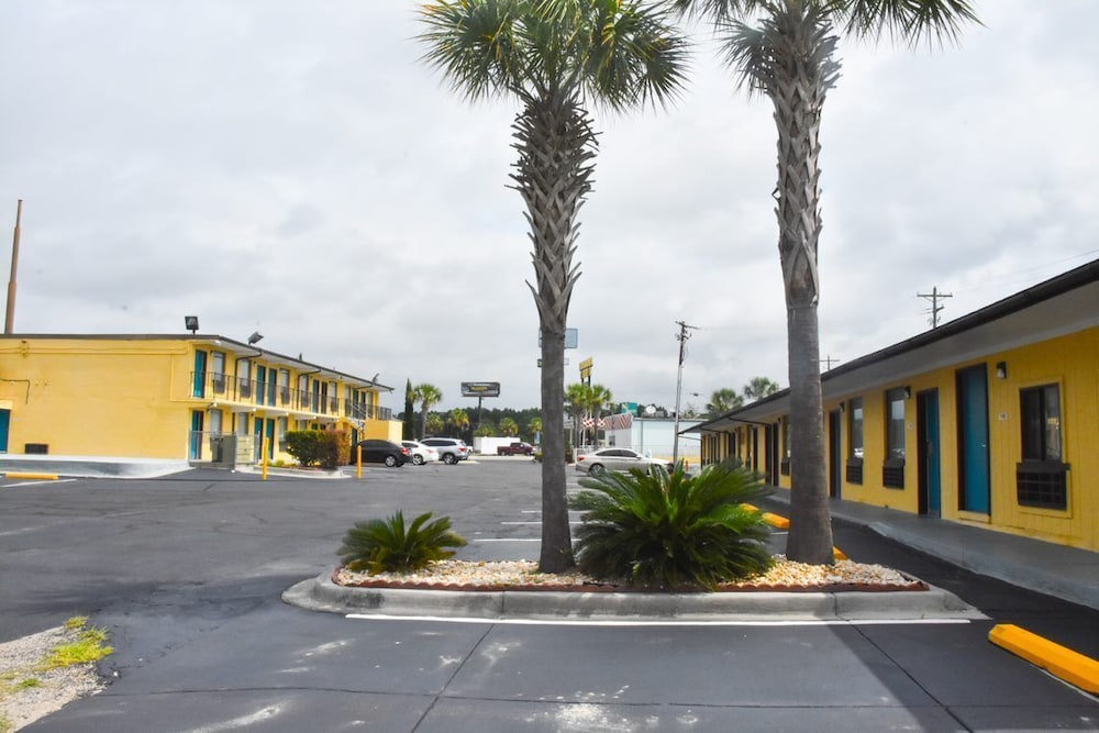 Americas Best Value Inn St George Sc 5/16