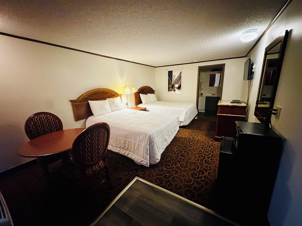 Bayshore Inn 8/40