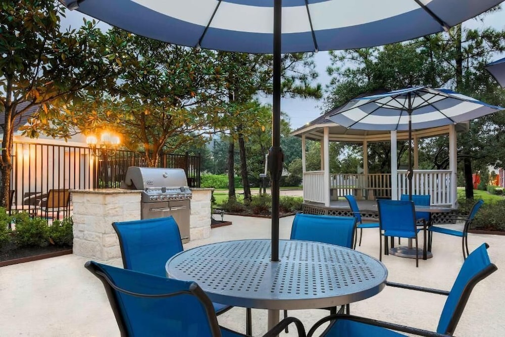 Sonesta Simply Suites Houston Brookhollow 23/32